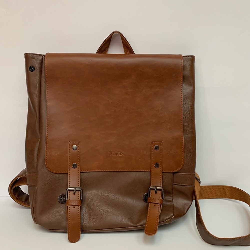 Zebella Vintage Backpack - Faux Leather Brown Camel 14x15 Magnetic Closure